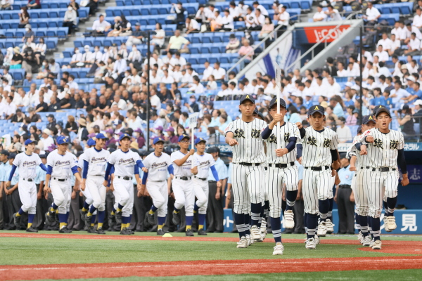 ４年ぶりの選手の堂々とした入場行進