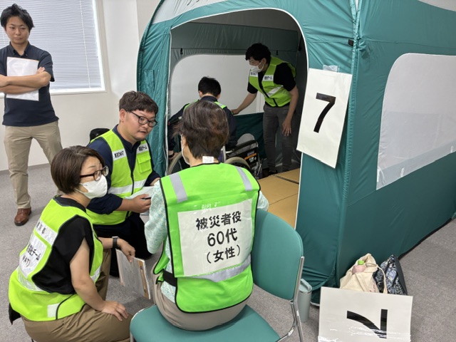 近隣都県合同訓練のテントでの支援活動
