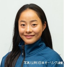 山崎アンナ氏