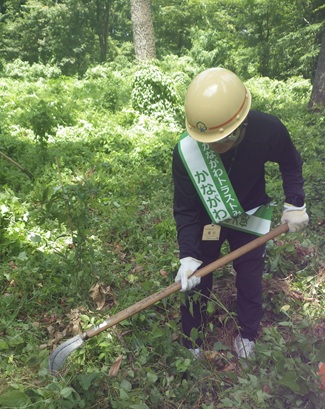 森林ボランティア活動の様子