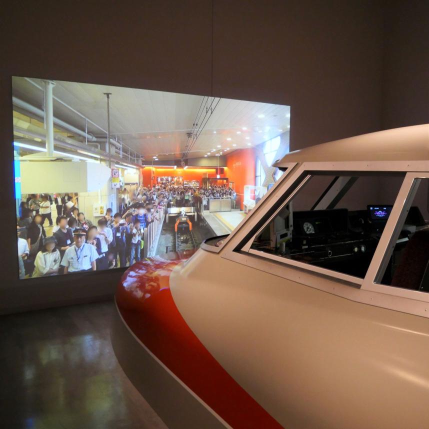 ロマンスカーシミュレーター”LSE(7000形)”の映像