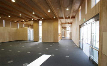 神奈川大学横浜キャンパス29号館（国際センター）建物内部