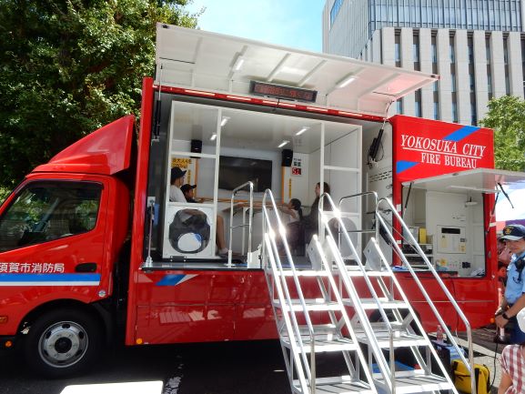 地震体験車（横須賀市）