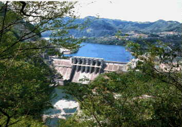 城山ダムの写真