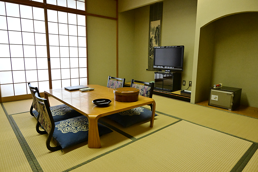 旅館みはるの部屋の様子