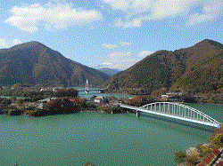 丹沢湖と富士山と橋1