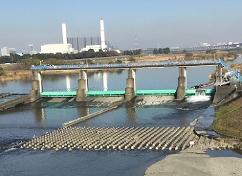 A地点（神川橋）から撮影した写真