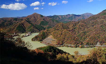 丹沢湖の全景を眺められるスポット