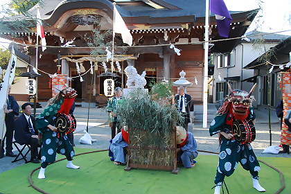 田名八幡宮「獅子舞」行事の様子3