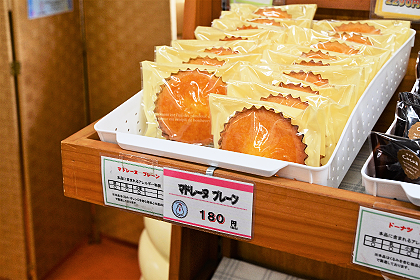 卵菓屋のマドレーヌ