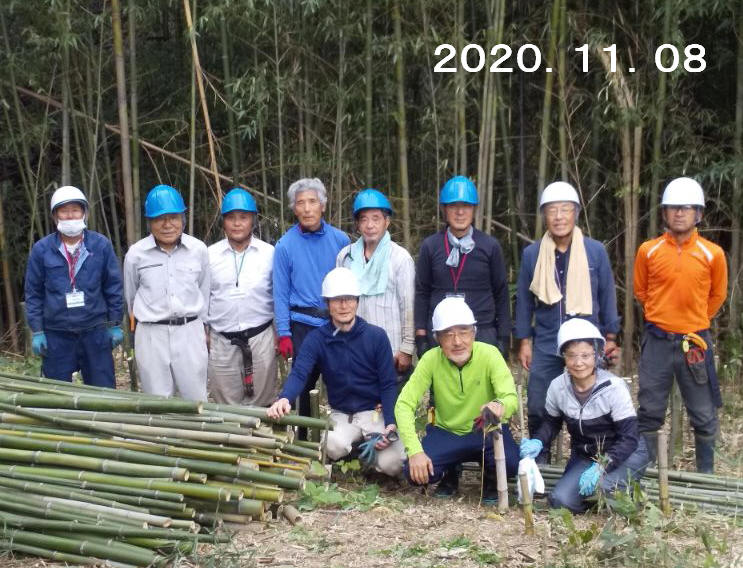 昨年度の里山森林整備ボランティア活動の様子