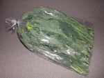 写真：のらぼう菜はポリエチレン袋に入れて保存