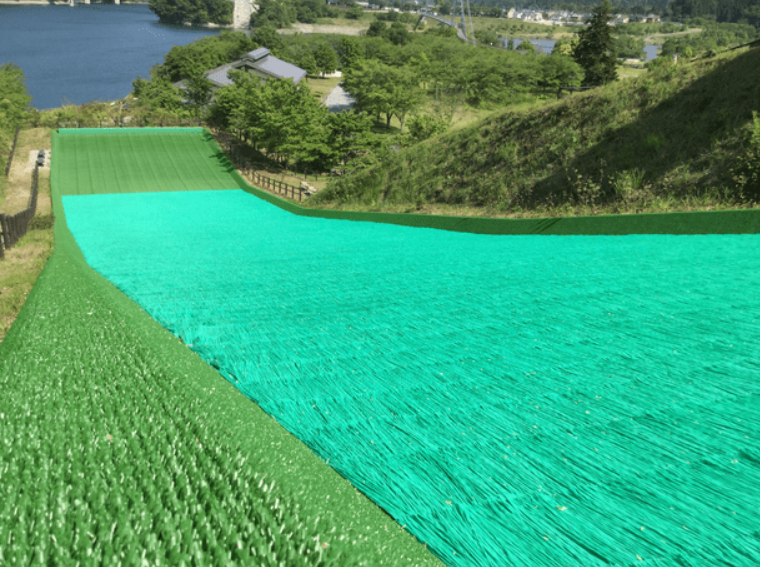 宮ヶ瀬湖グラススライダー