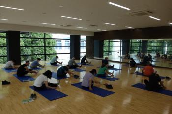 全体運動指導の様子