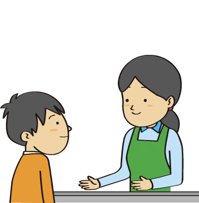 店員に値段を言われ、お金を渡す男の子