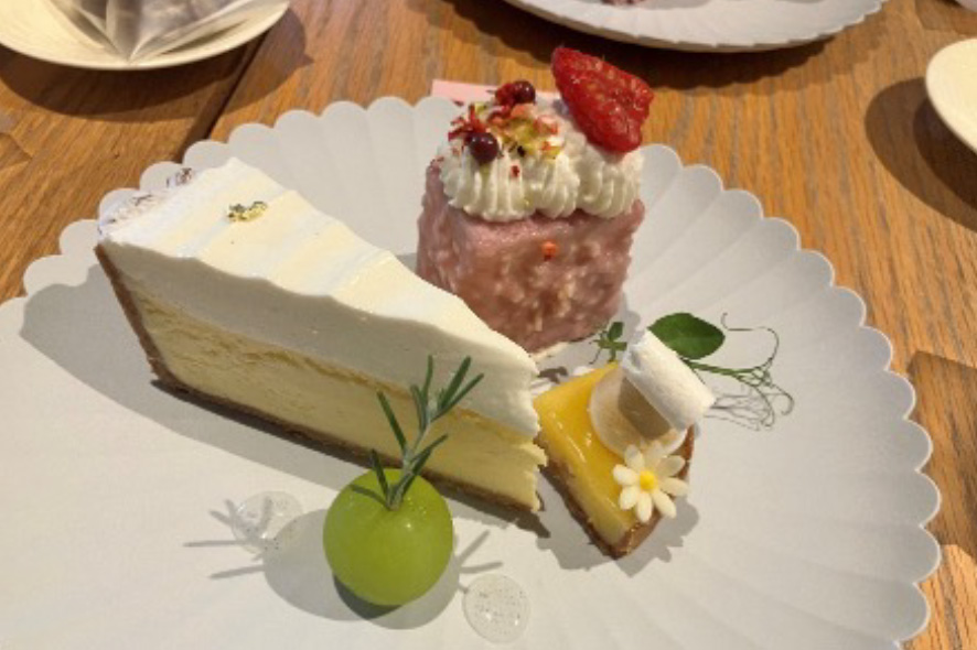 かわいいケーキセット