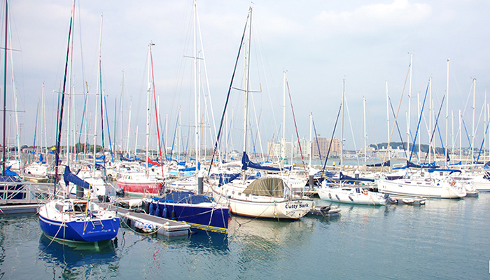 Enoshima Yacht Harbor (Shonan Nagisa Park)
