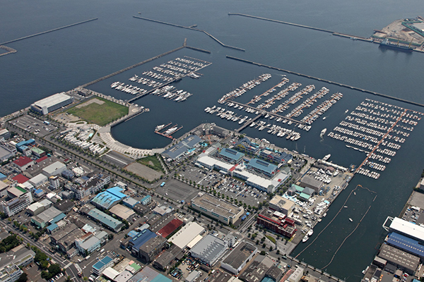 Yokohama Bay Side Marina