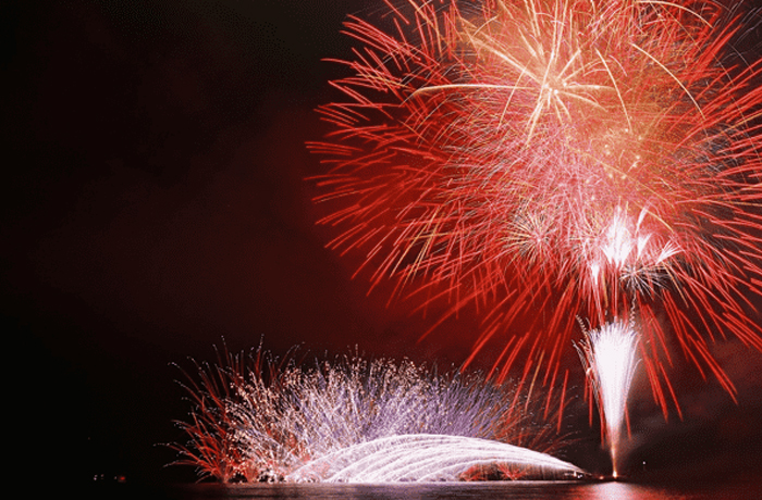 The 44rd Southern Beach Chikasaki fireworks display