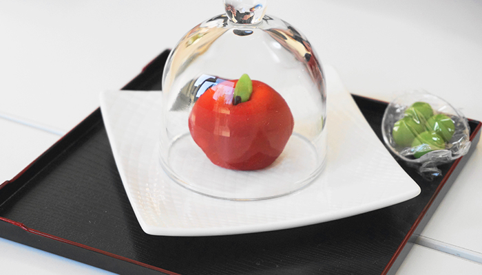 On February's menu we find apples!