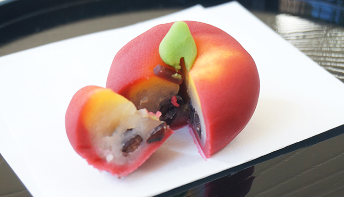 Let's check what it looks like when you cut it as well.