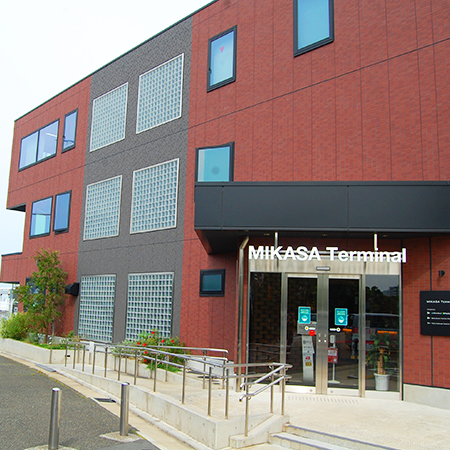 Exterior of Mikasa Terminal