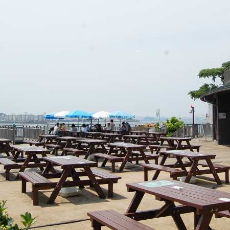 board deck with parasol