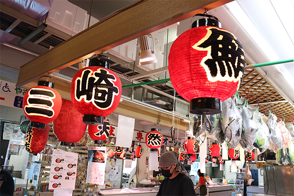 Rest at Miura Fisharina Wharf (Urari)2