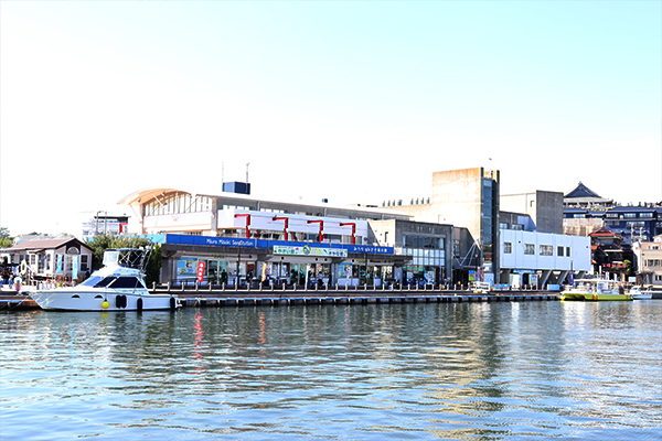 産直センター「うらり」1