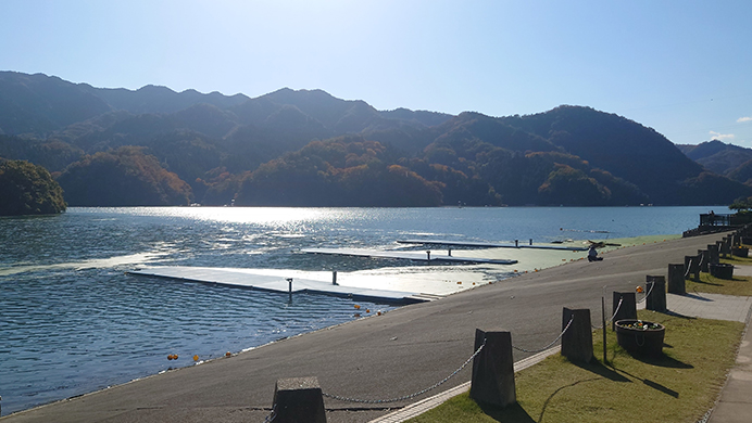 神奈川県立相模湖漕艇場
