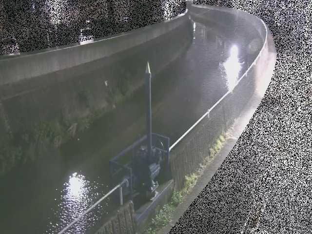 西ヶ崎橋付近のカメラ画像