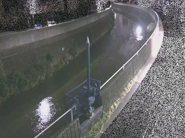西ヶ崎橋付近のカメラ画像