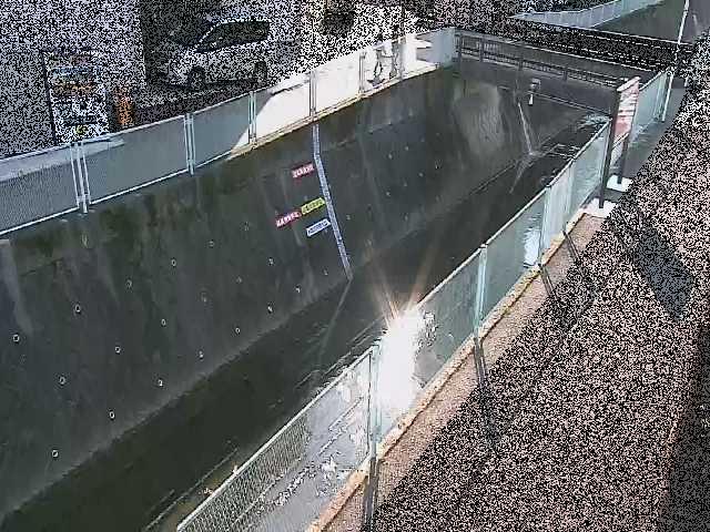 栄橋付近のカメラ画像