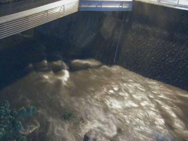 鳩川 石橋付近のカメラ画像