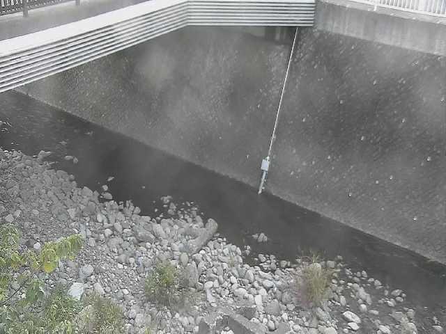 鳩川 石橋付近のカメラ画像