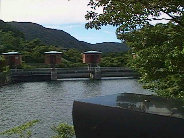 湖尻水門付近のカメラ画像