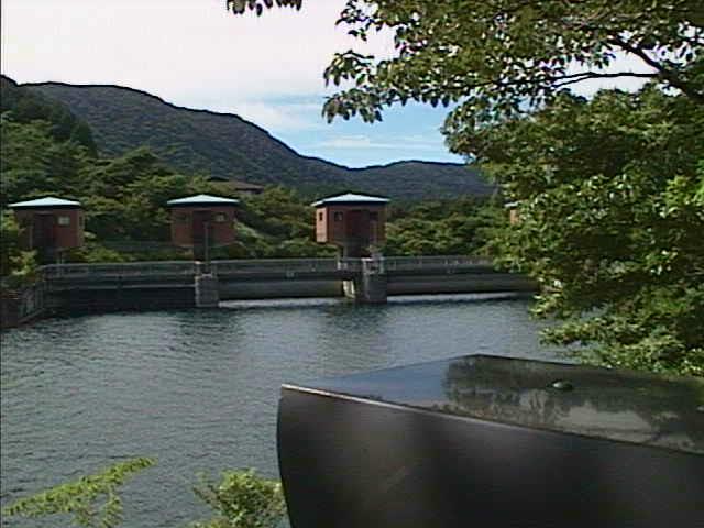 湖尻水門付近のカメラ画像