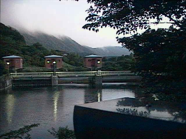 芦の湖 湖尻水門付近のカメラ画像