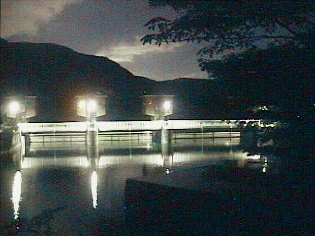 湖尻水門付近のカメラ画像