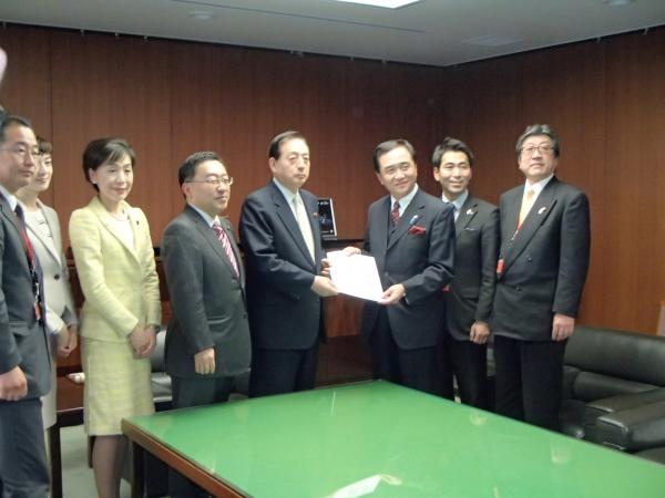 神奈川の道路整備及び首都圏の高速道路料金に関する要望