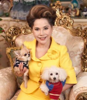 デビィスカルノさん