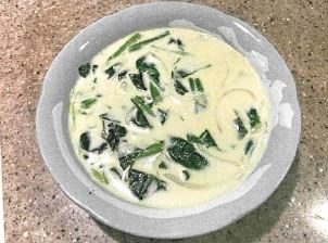ほうれん草と玉ねぎミルクスープ