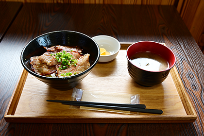 恵水キッチン-豚丼