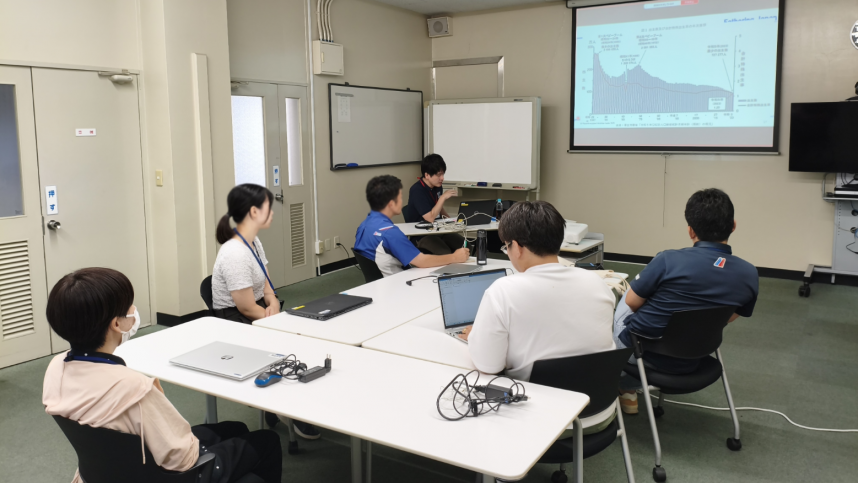 株式会社ミクニ小田原事業所の職場研修（講義）の様子