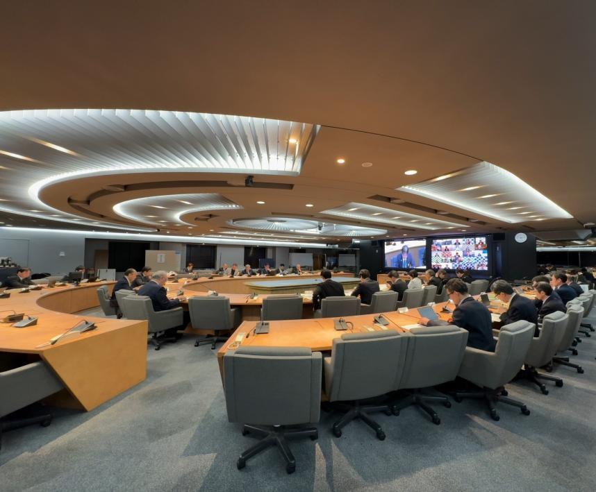 R7_ikenkoukankaiHP_Picture_Trimming