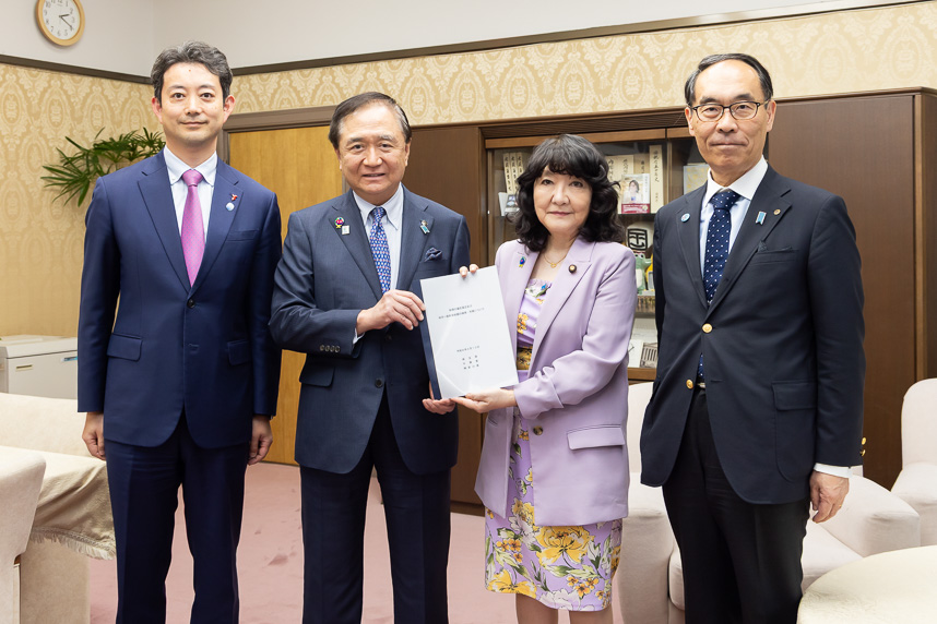 片山財務大臣への要請