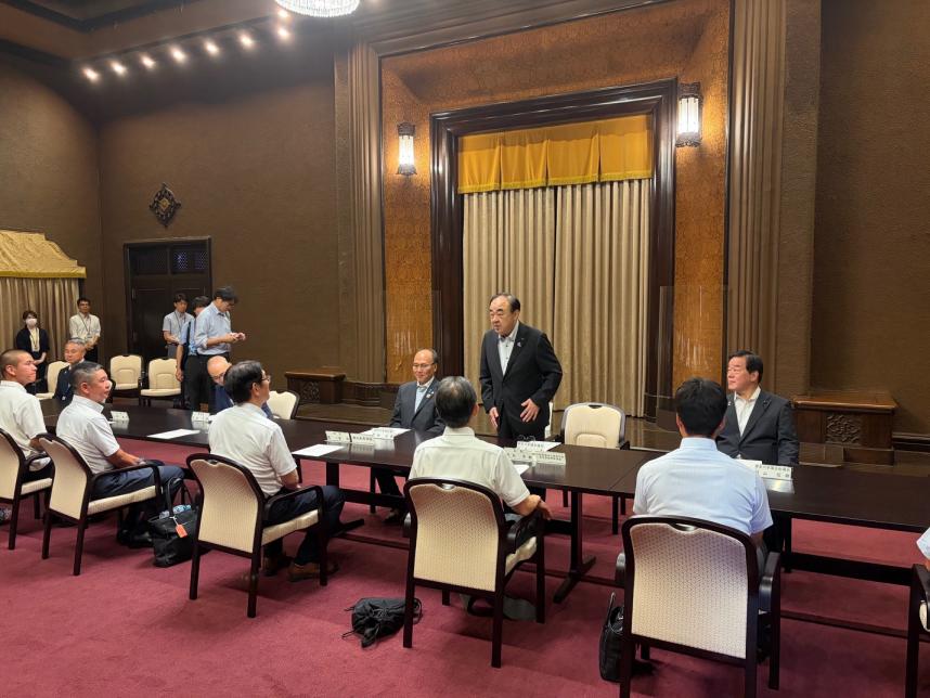 令和8年7月31日議長の活動写真1