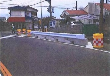 県道605号車両防護柵(後)