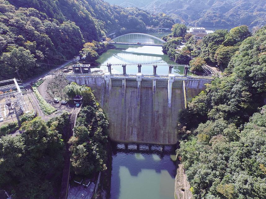 相模ダム（編集後）