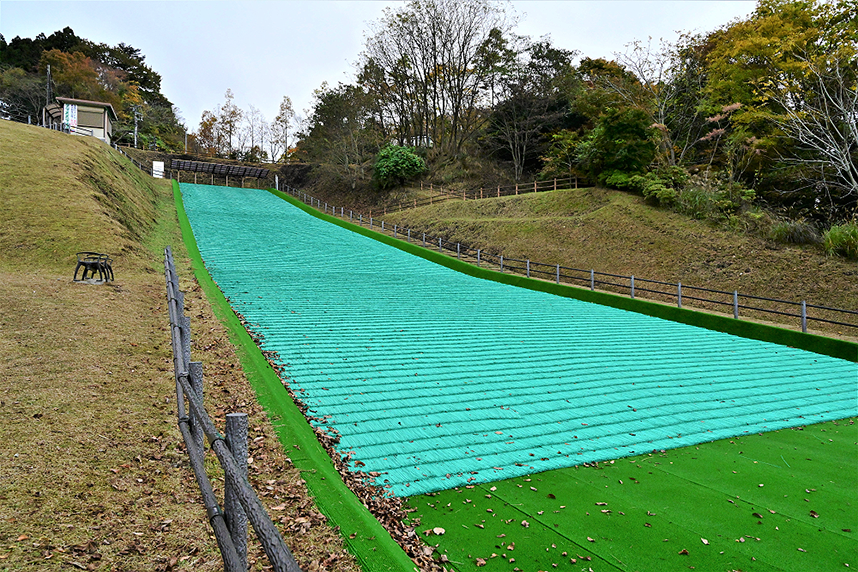 グラススライダー場